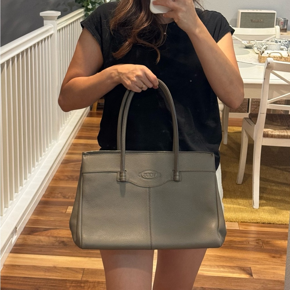 Tod’s Mocassino Bag in toupe color